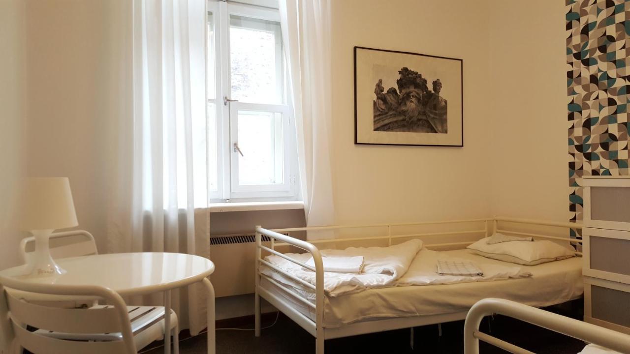 Hostel Witt Warsaw Ngoại thất bức ảnh