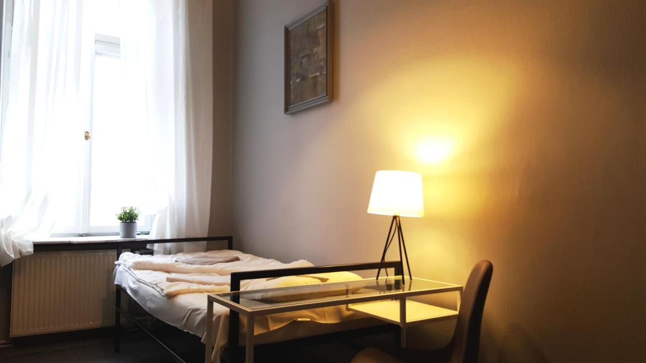 Hostel Witt Warsaw Ngoại thất bức ảnh